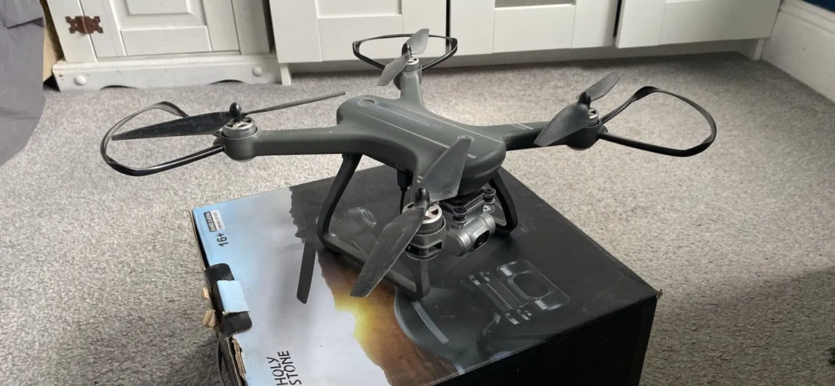 Holy stone drone - Image 3