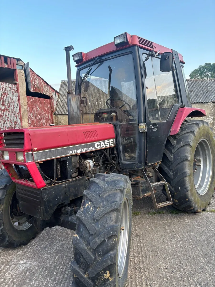Case International 885XL - Image 1