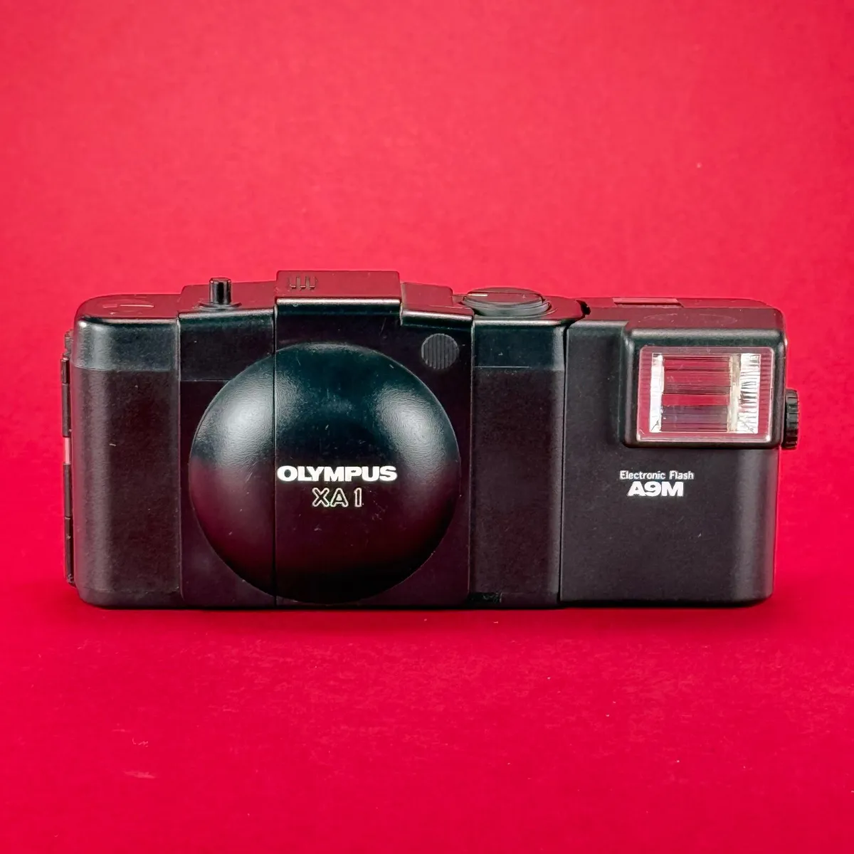 Olympus Xa1 D.zuiko 35mm F4 + A9m Flash (tested) - Image 1