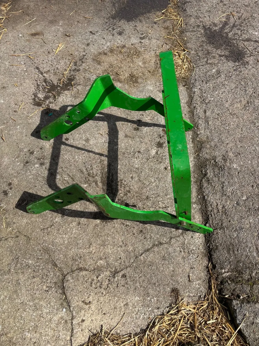 John Deere front guard for 6m / 6r - Image 3