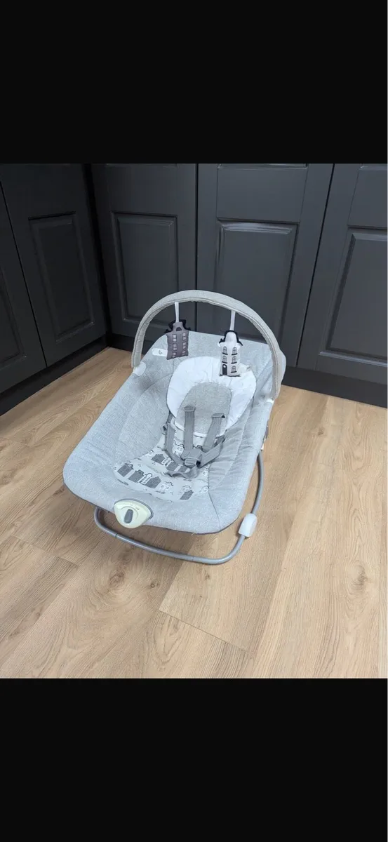 Joie Wish Baby Bouncer - Petite City Design - Image 1