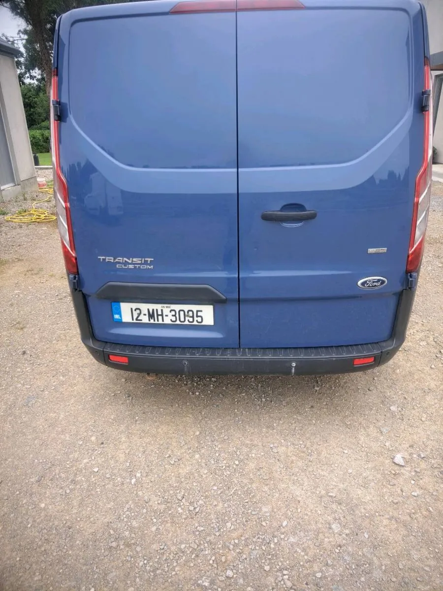 Ford Transit Custom - Image 2