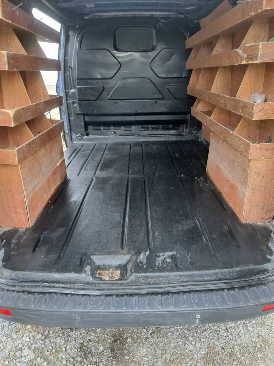 Ford Transit Custom - Image 3