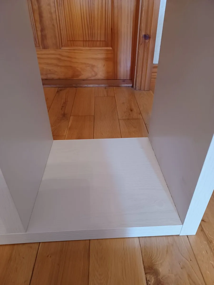 Shelf unit - Image 2