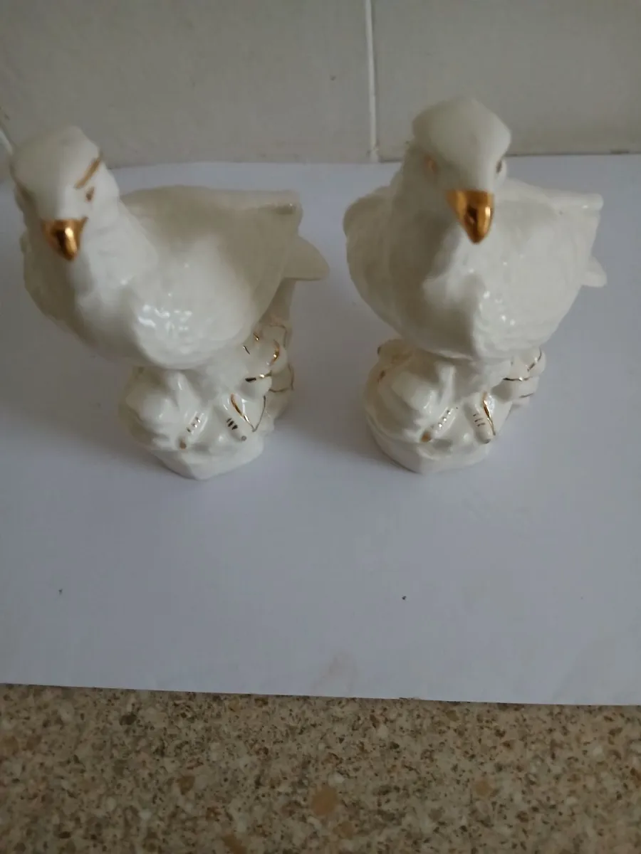 Beleek white eagle figurines - Image 1