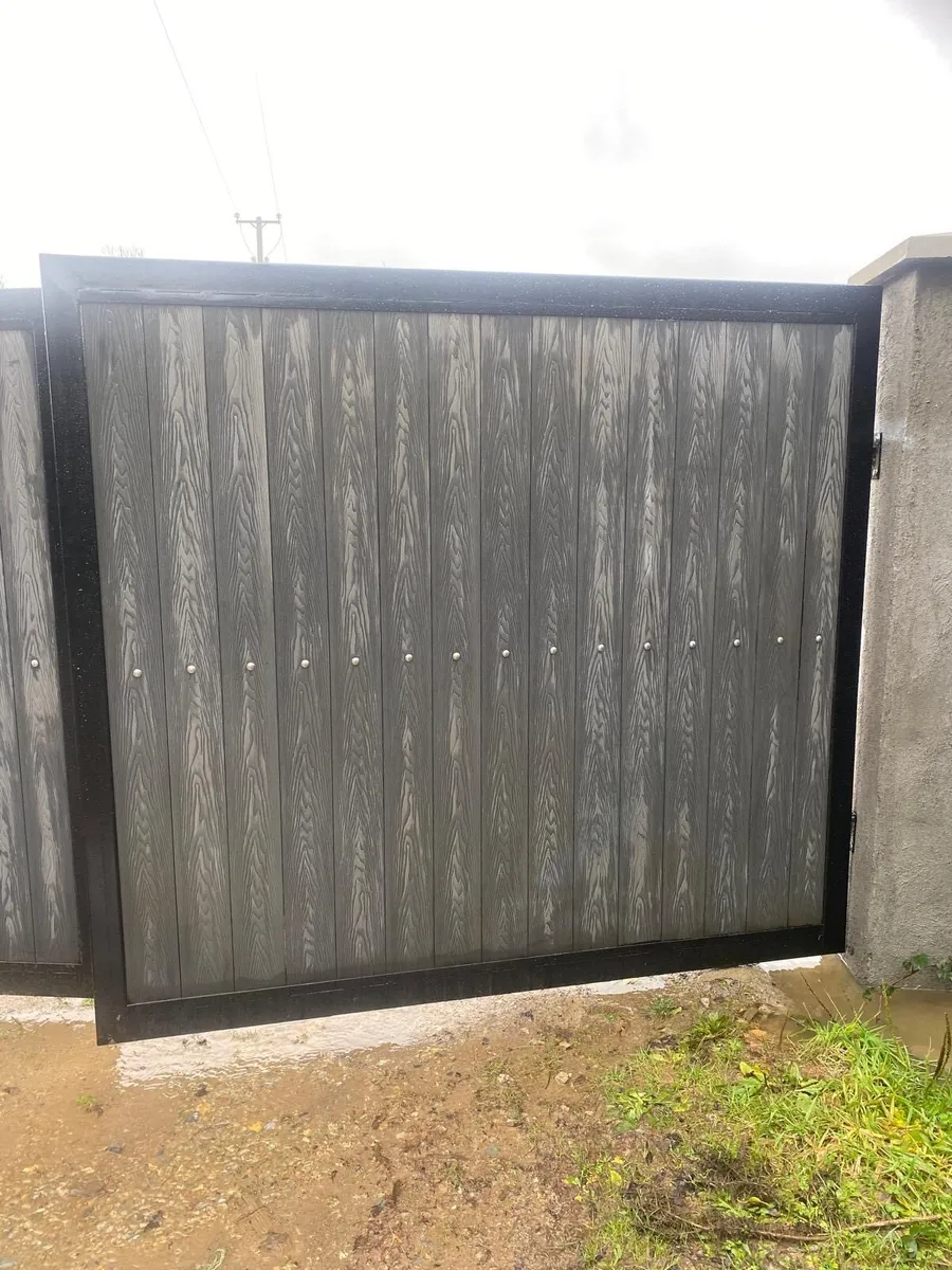 Steel gate - Image 2
