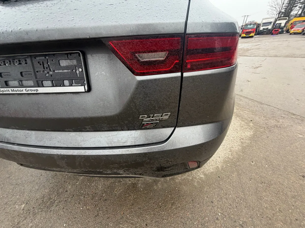 2020 Jaguar E- Pace diesel. Driving 80km - Image 4