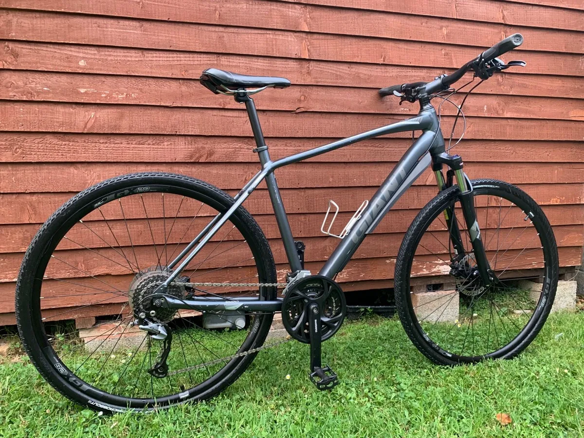 GIANT ROAM 2 - Image 1