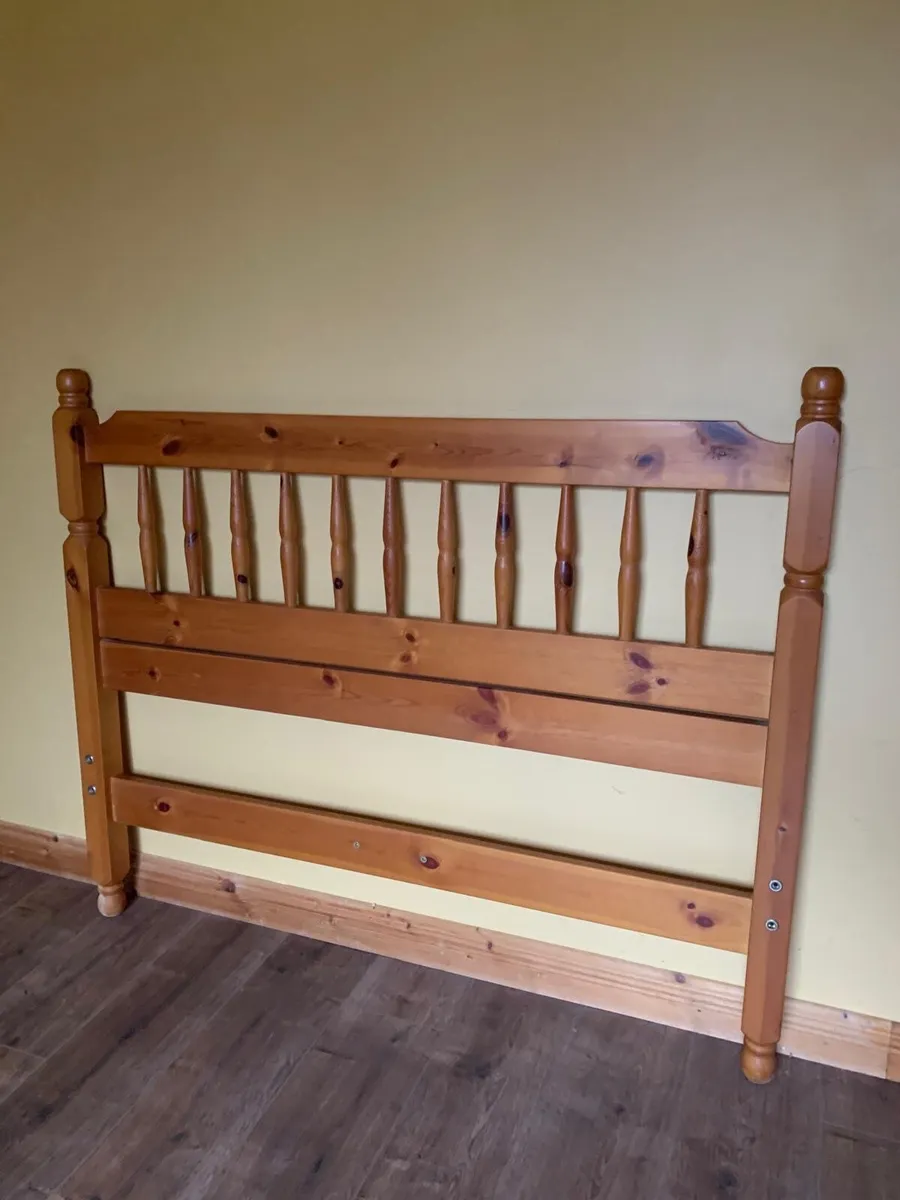 Bedroom furniture - Image 4