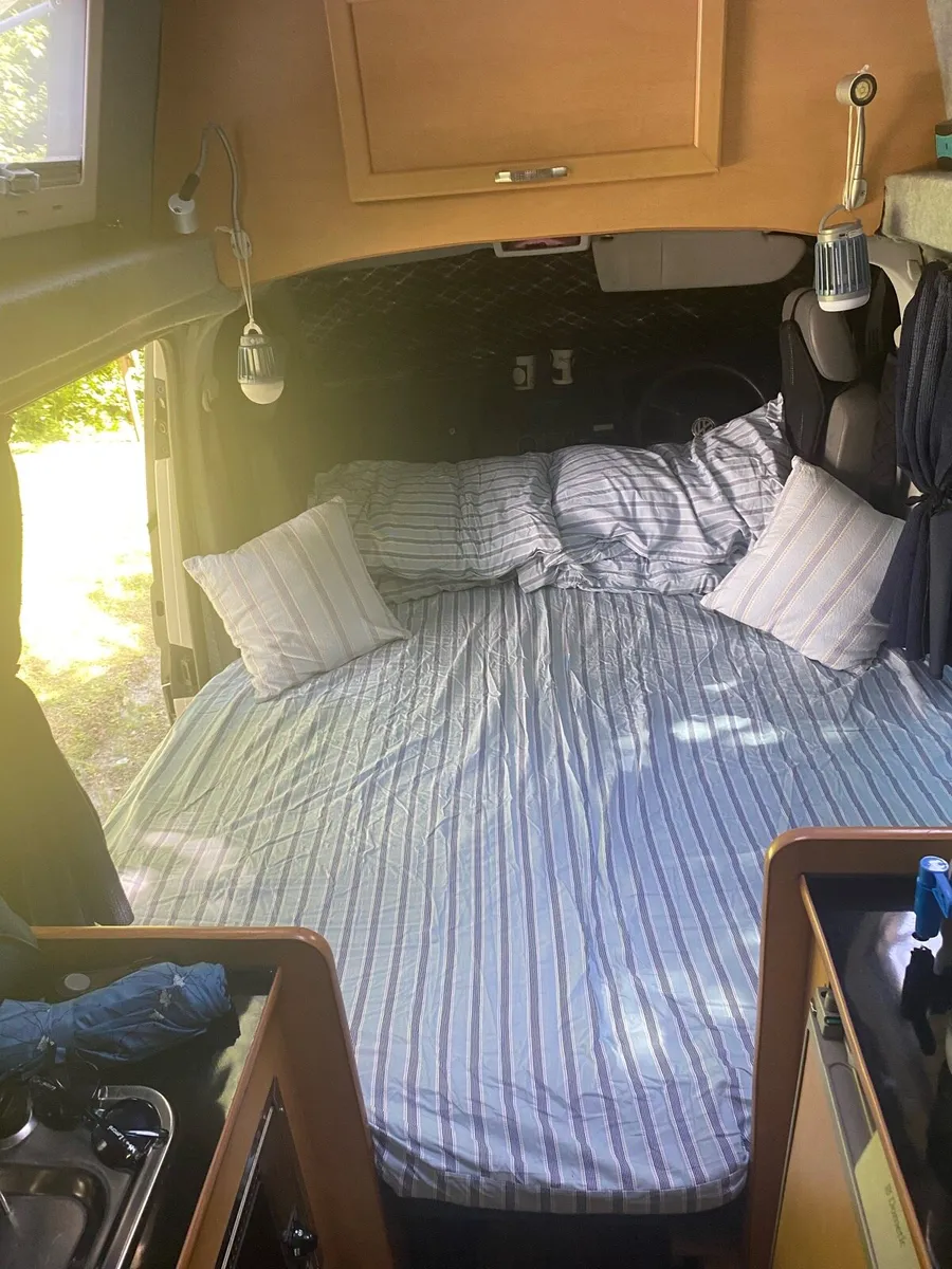 VW T5 camper LWB - Image 4