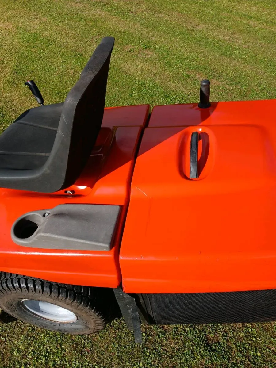 Husqvarna 23hp Twin cylinder engine - Image 4