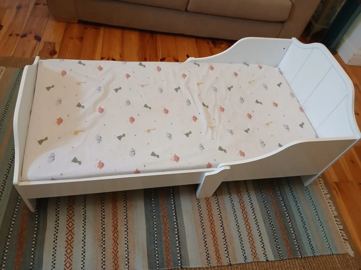 Toddler bed - Image 3