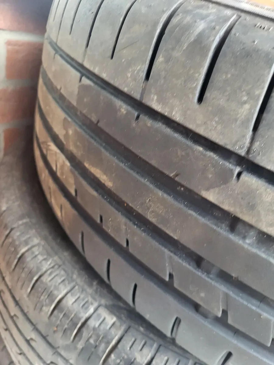 3 rims with tires to nissan xtrail 2016 - Image 2