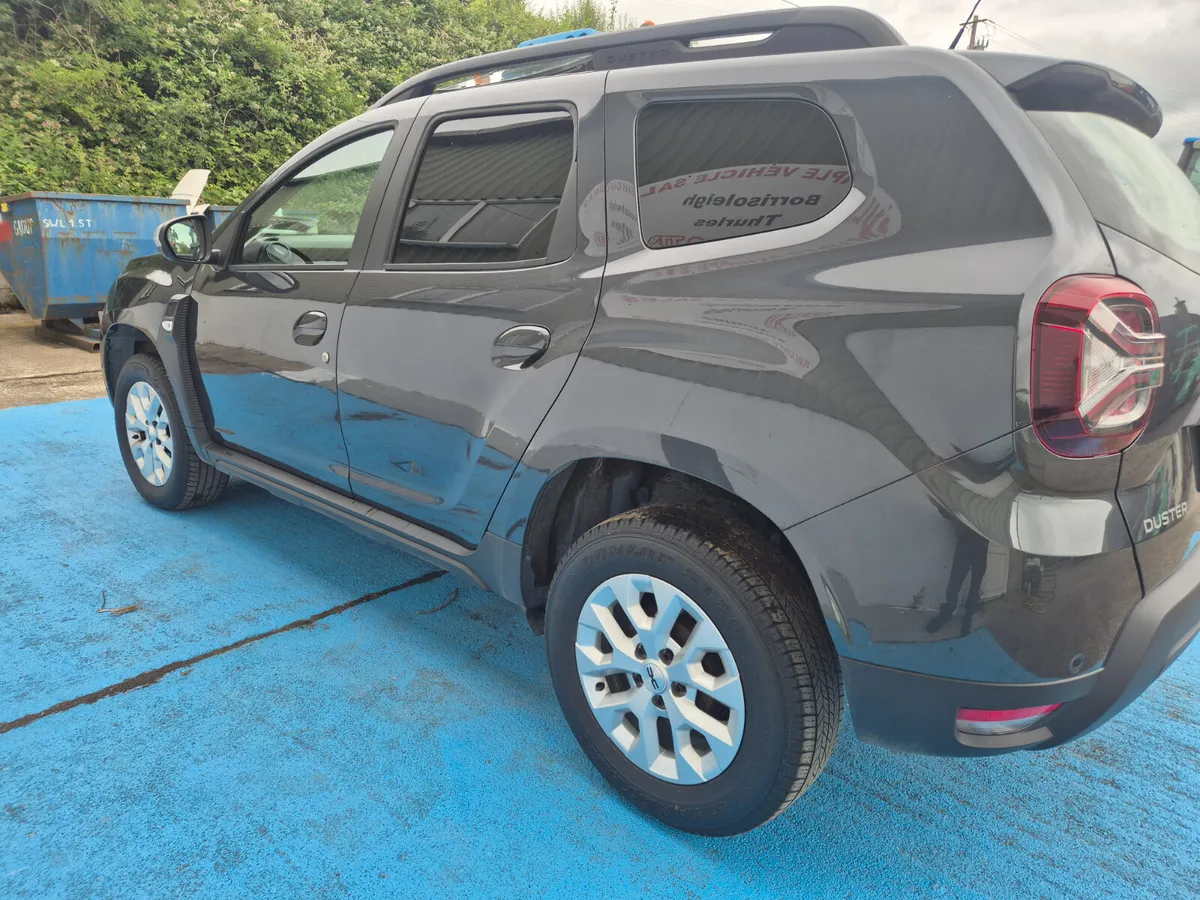 DACIA DUSTER 1.5 DIESEL COMMERCIAL - Image 4