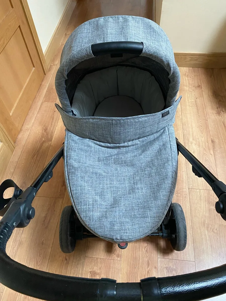 Mamas and Papas Travel System - Image 3