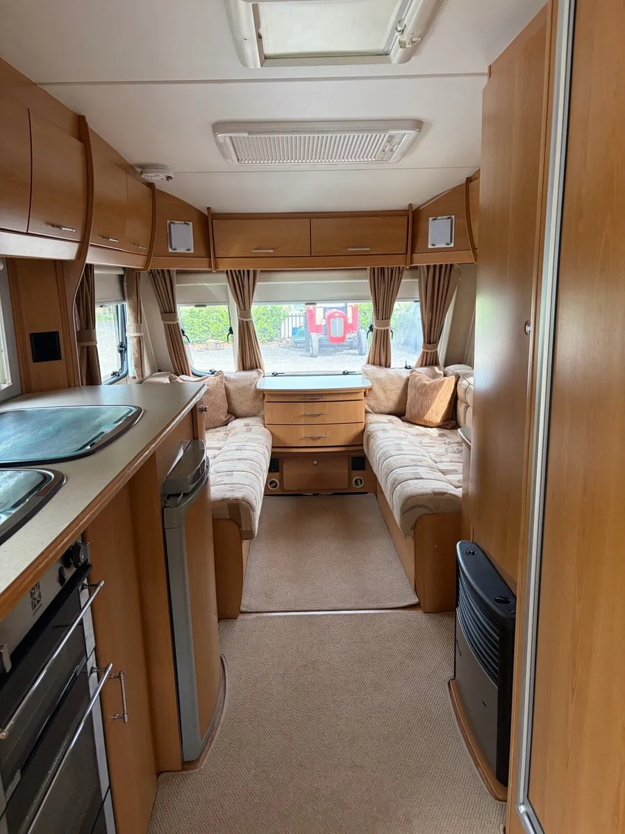 Caravan - Image 3