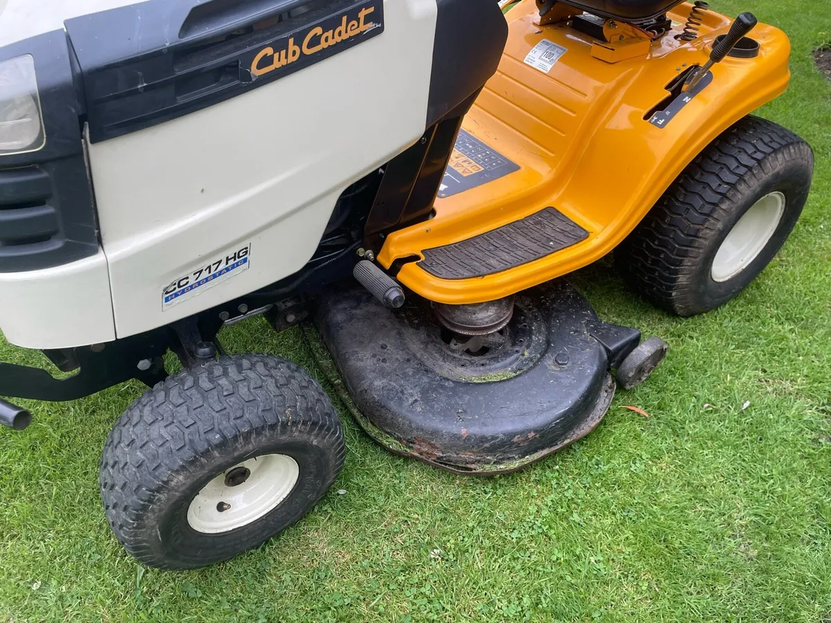 Ride on lawmower - Image 2