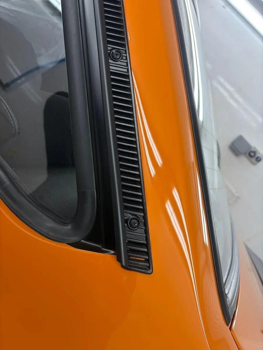 ESCORT MK2 GUTTER TRIMS. TOP QUALITY - Image 1