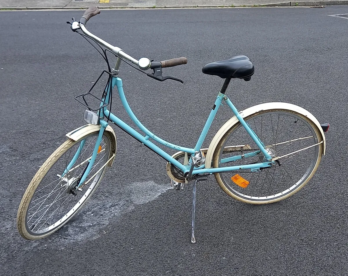 FEMALE TYPE DUTCH BIKE - Image 2