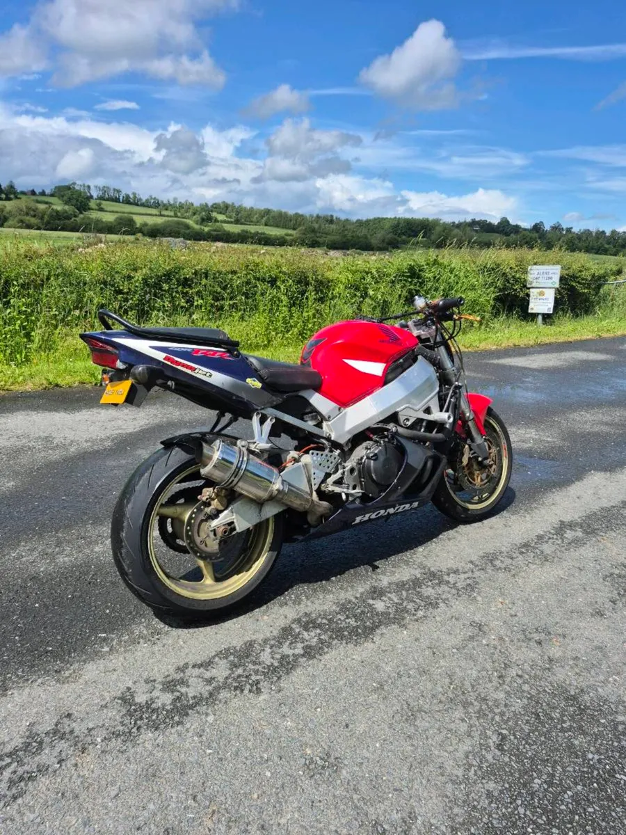 Honda fireblade 929 - Image 4