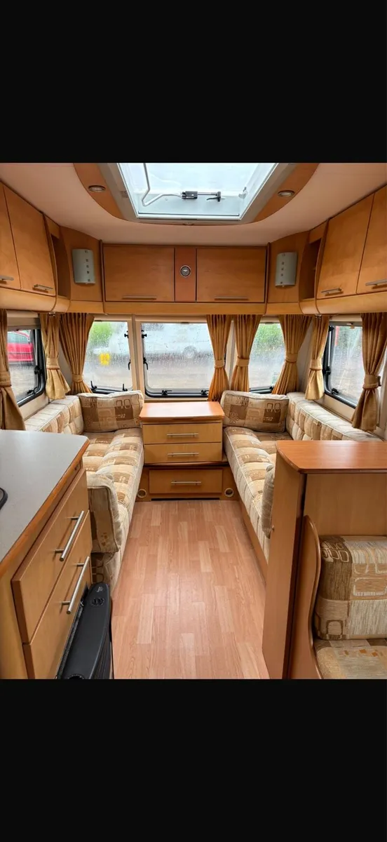 Caravan - Image 1