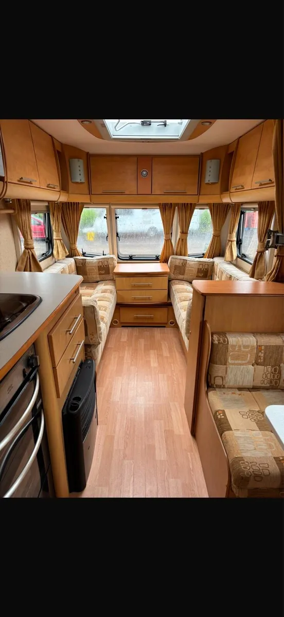 Caravan - Image 2