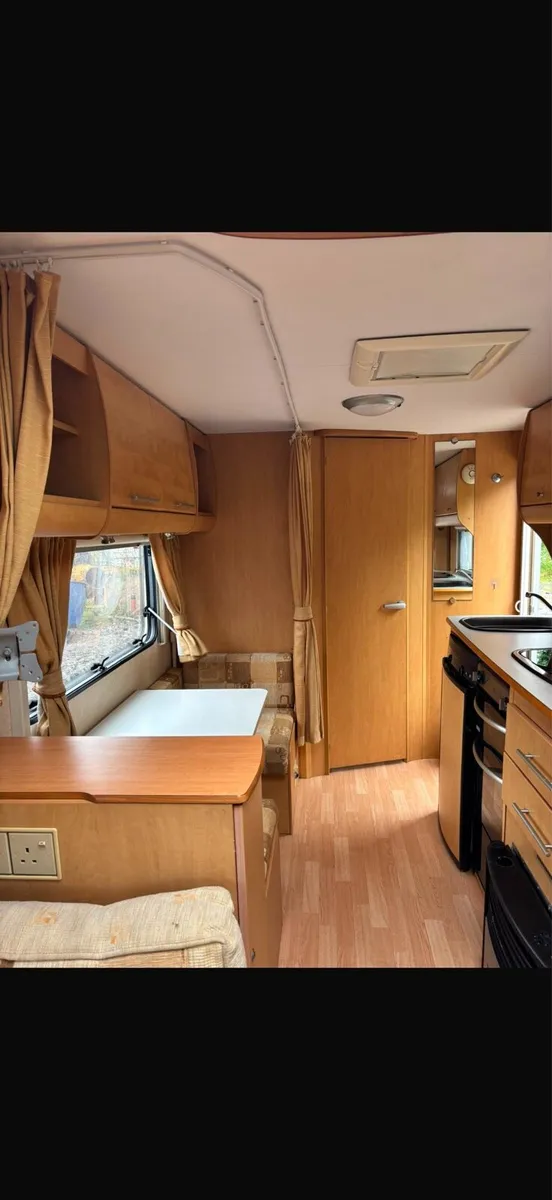 Caravan - Image 3