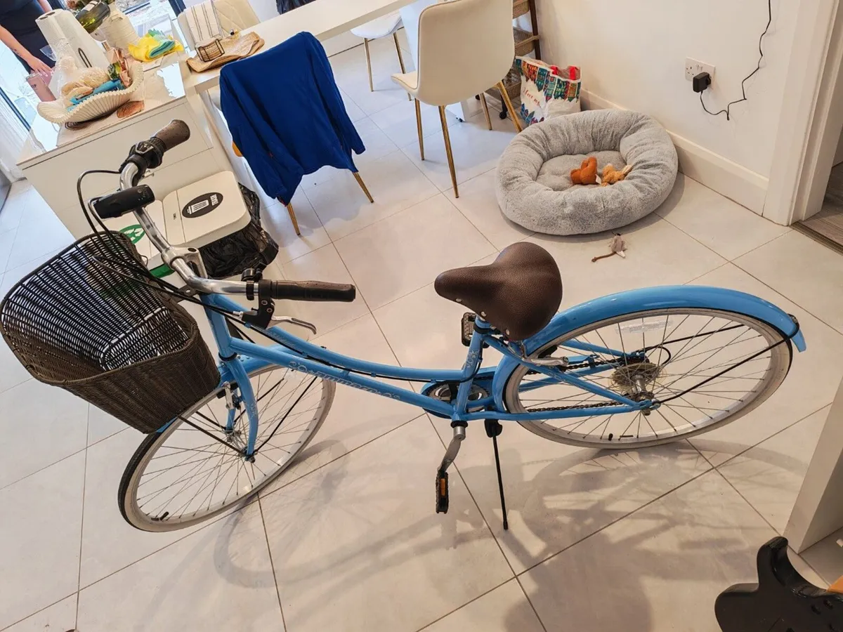 Ladies Ammaco City Bike 26" | 6 Speed | Excellent - Image 1
