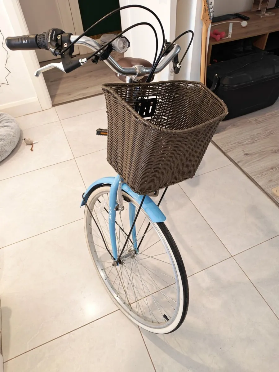 Ladies Ammaco City Bike 26" | 6 Speed | Excellent - Image 4