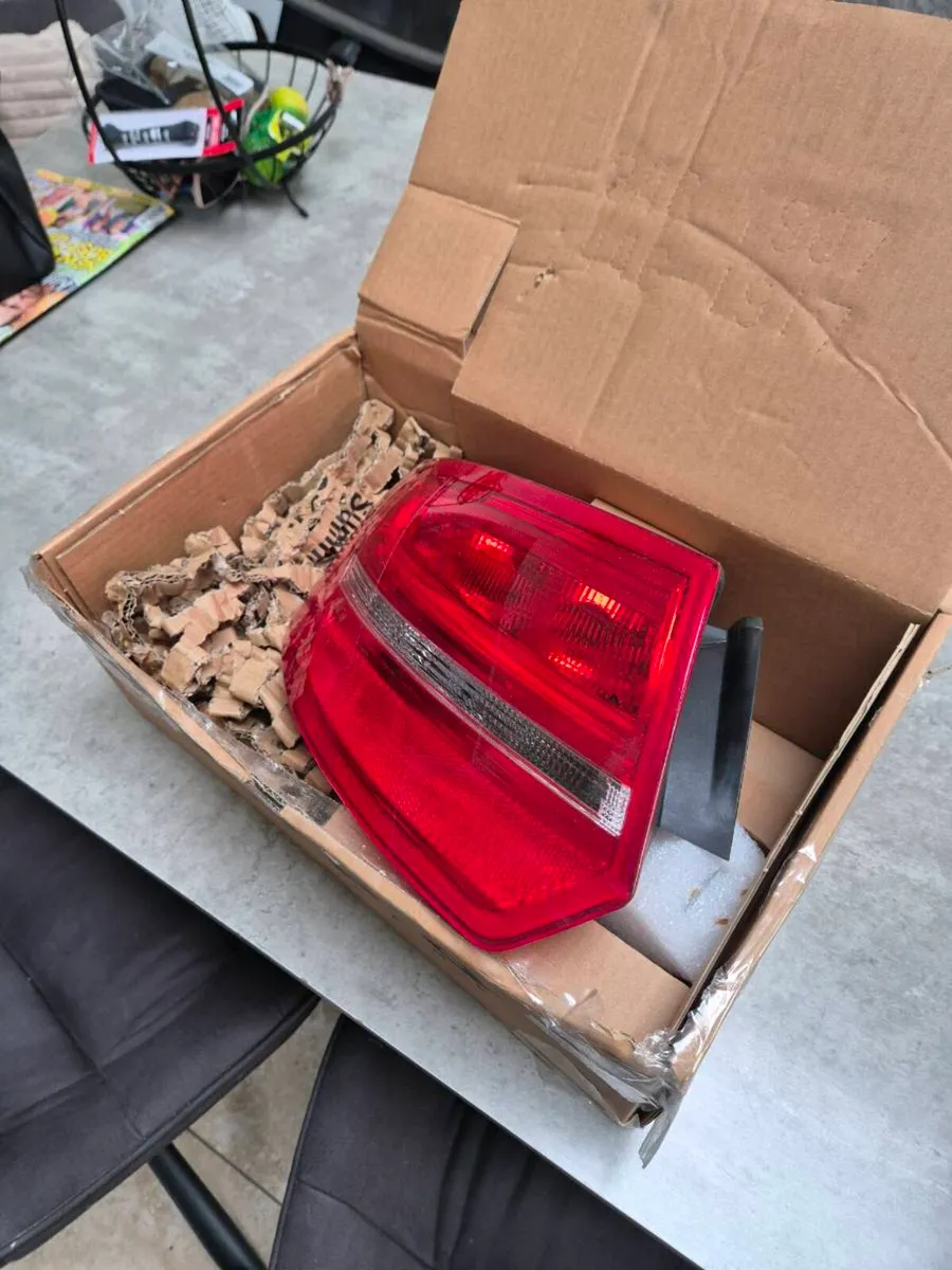 Audi left rear lamp - Image 3