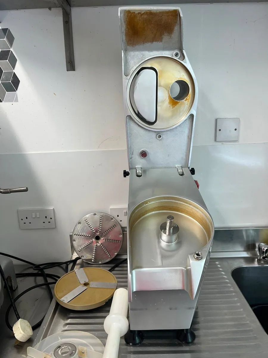 Commercial Cutting Machine with Blades - Image 3