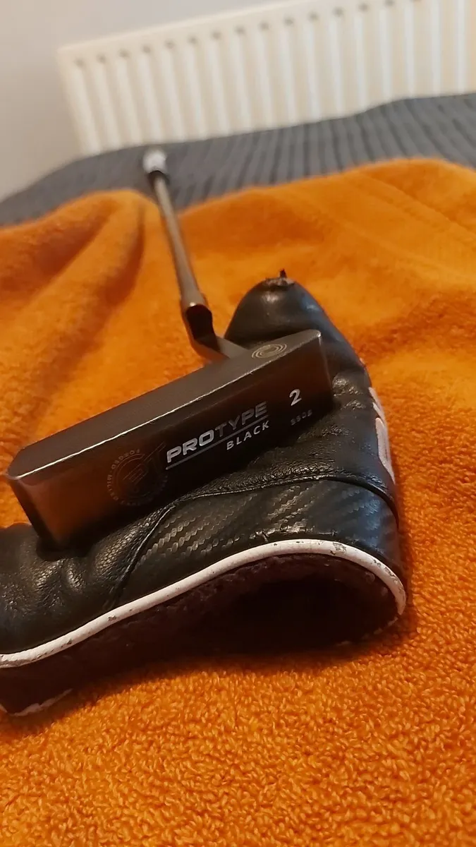 Odyssey protype putter black 2 - Image 1
