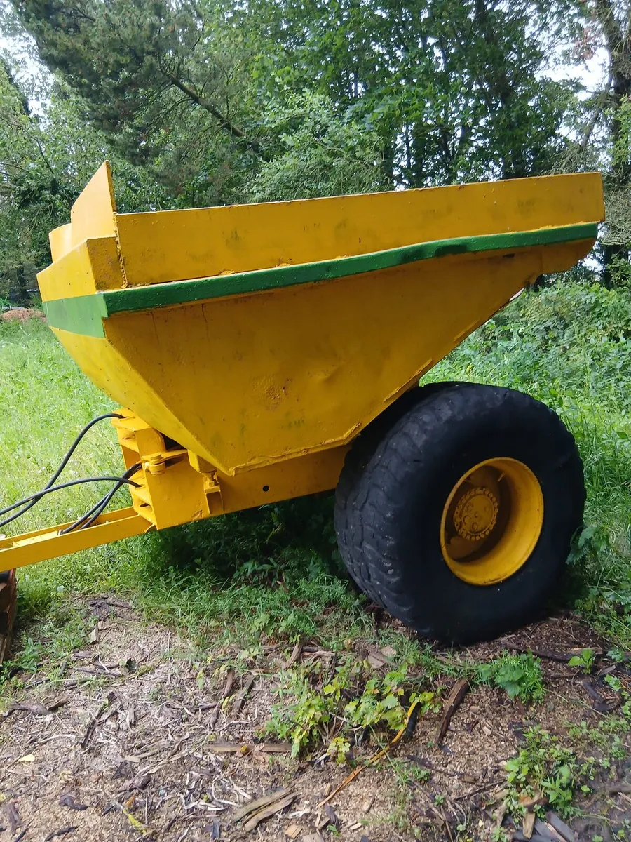 Dumper tipping trailer - 5 Tonne - Image 1