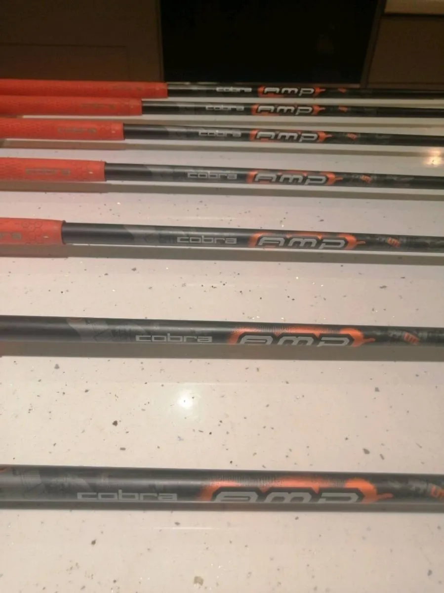 Cobra AMP irons. S/w to 5 iron - Image 3