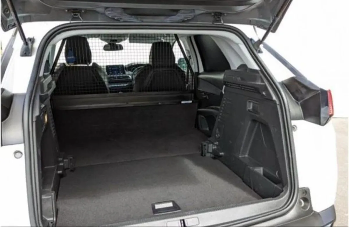 2019 Peugeot 3008 Commercial Auto - Image 4