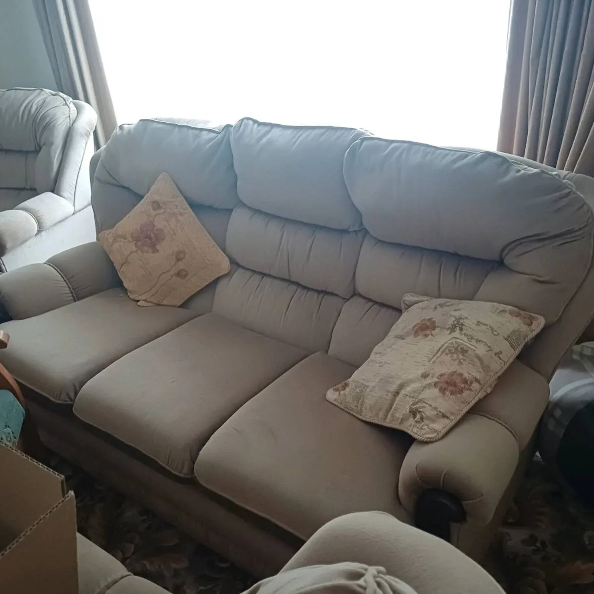 Sofa and arm chairs. Bed and mantle piece. - Image 1