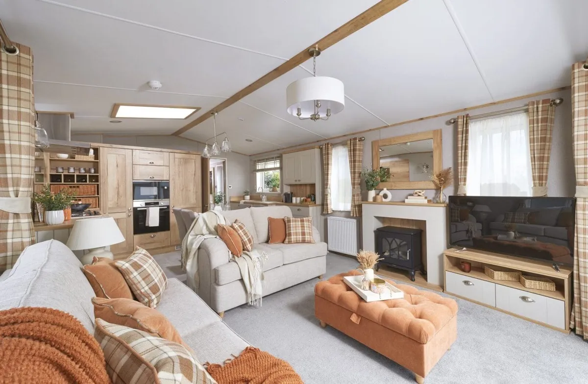 Mobile Home - Image 4