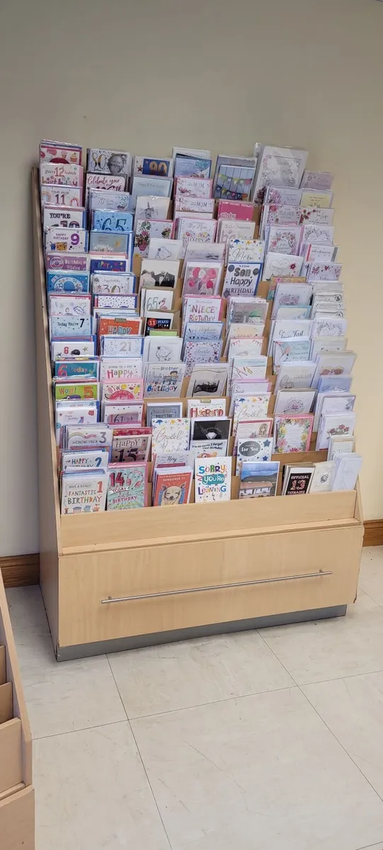 Gift cards and stands - Image 2