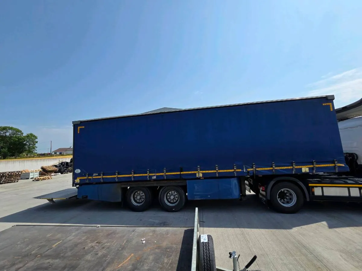30' David Lawrence Curtainsider - Image 3