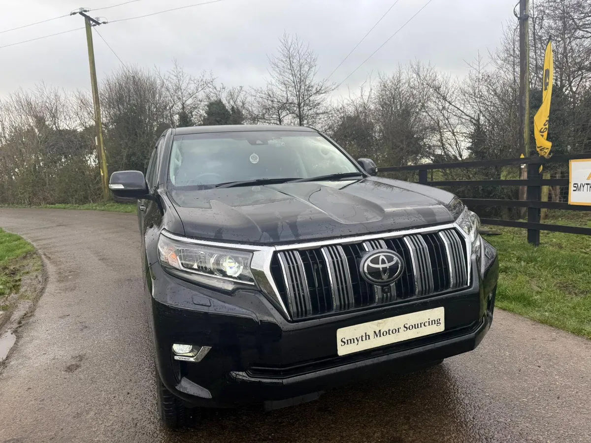 2021 Toyota Landcruiser PRADO Like New****** - Image 3