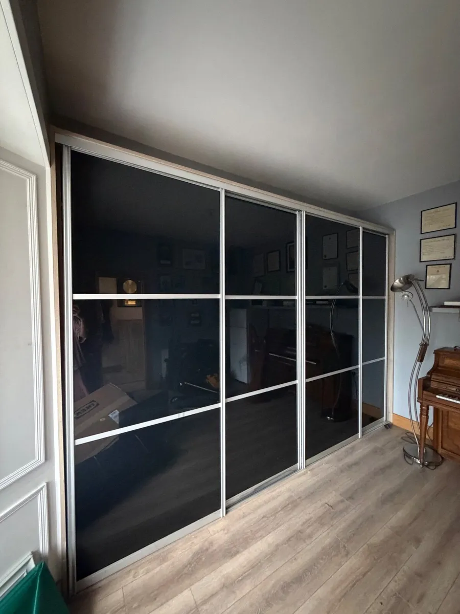 4 Black Gloss Sliding Wardrobe Doors – Excellent C - Image 3