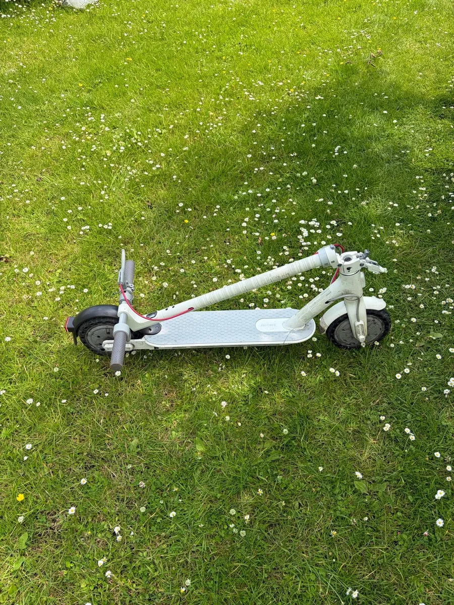 Xiaomi e scooter - Image 4