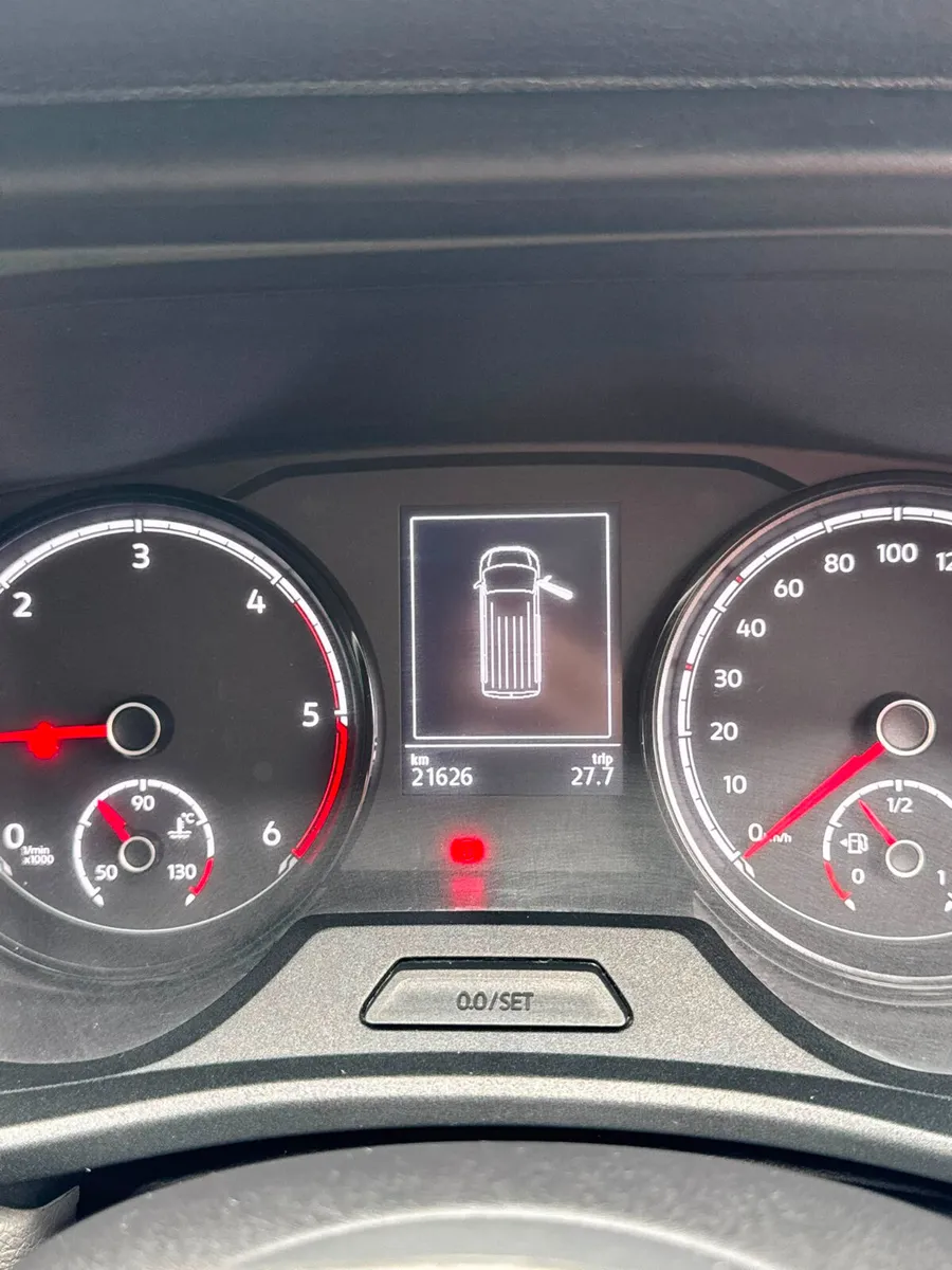 Volkswagen Transporter 2024 - Image 3
