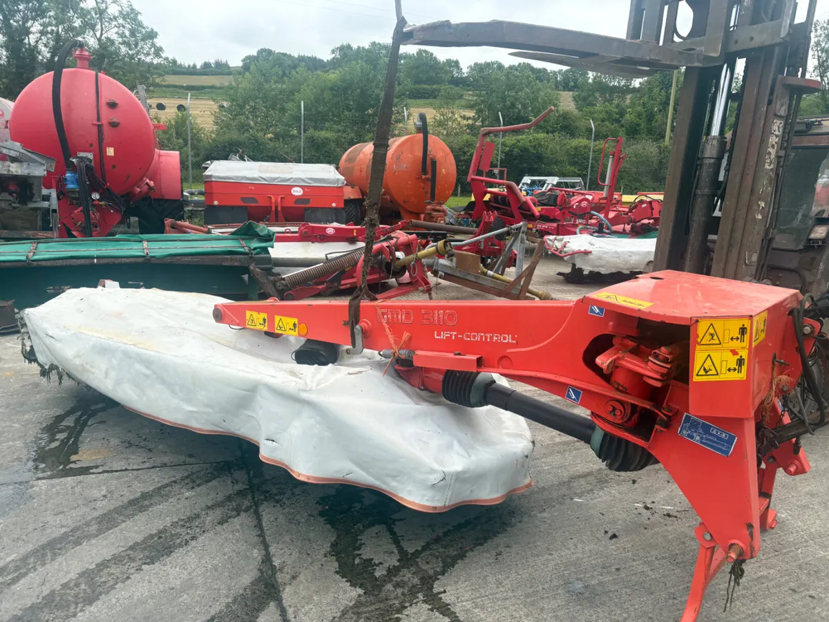 BREAKING KUHN 3110 MOWER - Image 3