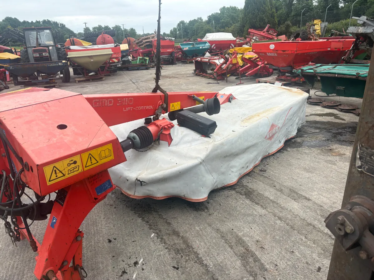 BREAKING KUHN 3110 MOWER - Image 2