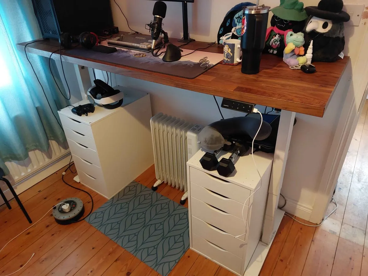 mahogany top standing desk - Image 1