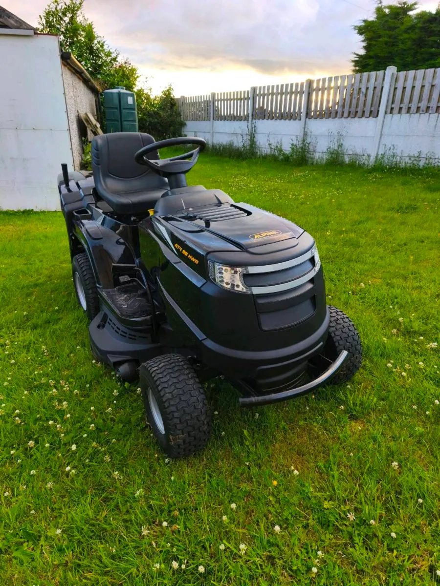 Alpina ride on lawn mower - Image 4