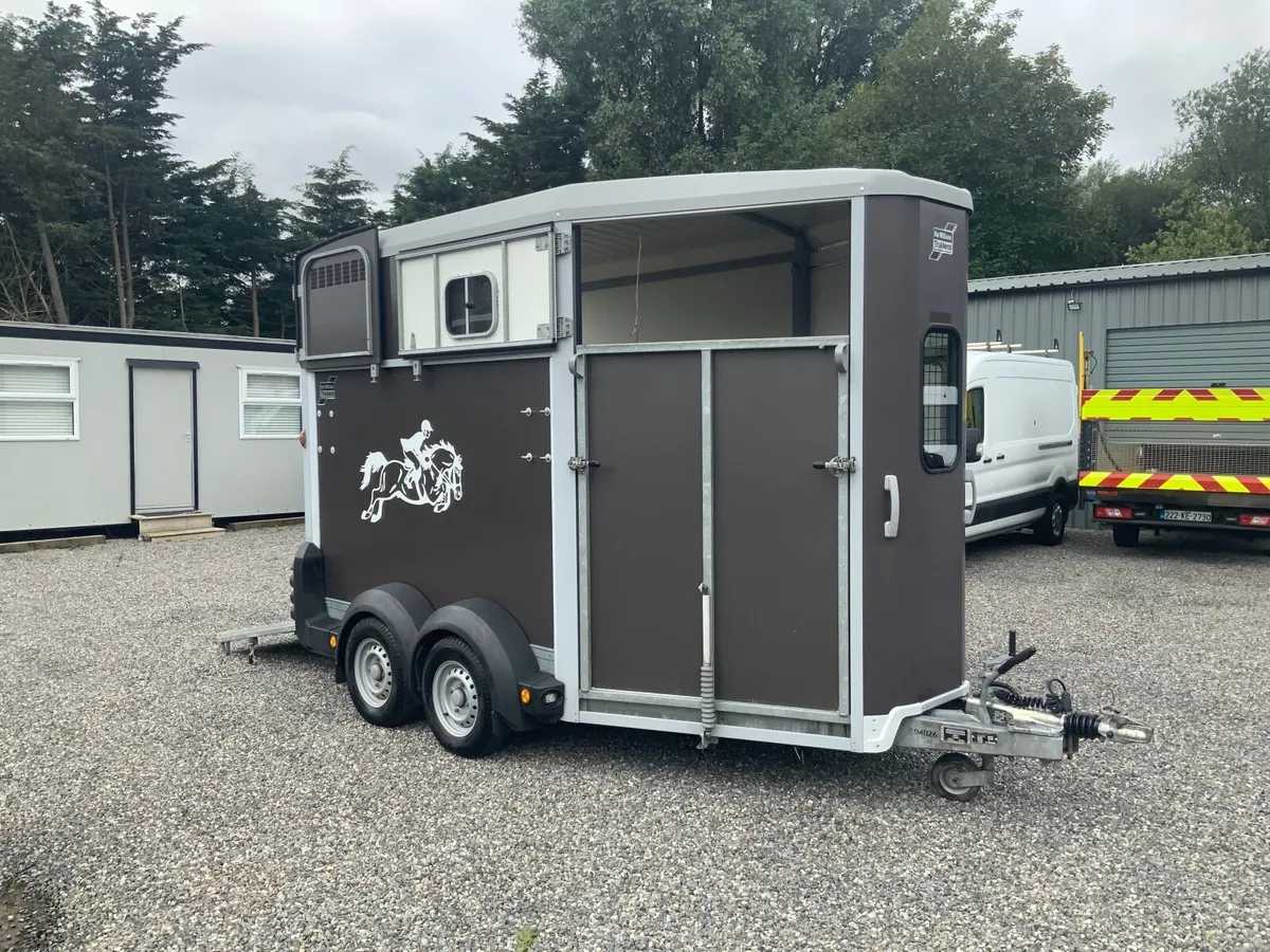 Ivor Williams 511 horse 🐴 box 2 stall . 2019 - Image 1