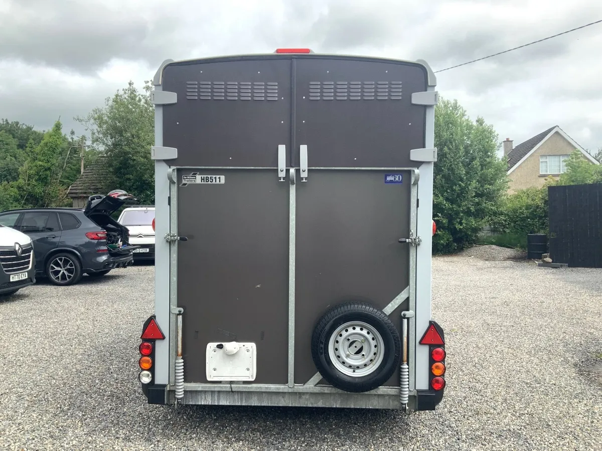 Ivor Williams 511 horse 🐴 box 2 stall . 2019 - Image 4