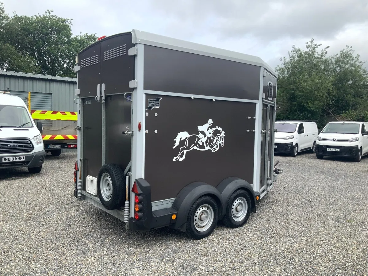 Ivor Williams 511 horse 🐴 box 2 stall . 2019 - Image 3